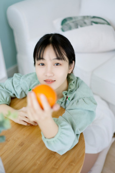 变成黑死辣妹后和朋友做了